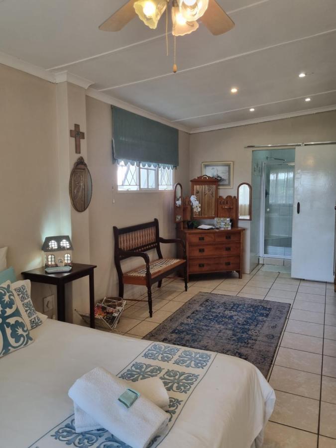 Eight Palms Guest house